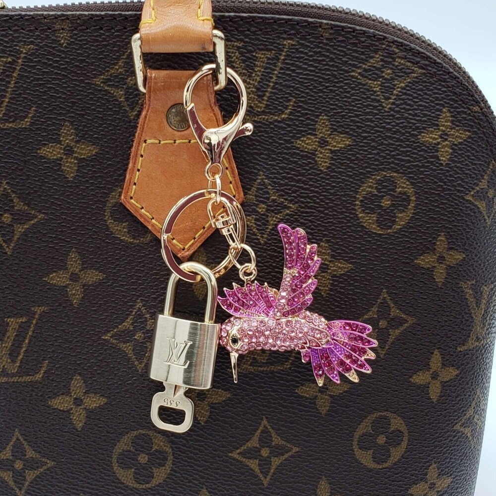Authentic LV Gold Padlock & Key 🔑 Bag Charm / Unbranded Bird Keychain Combo